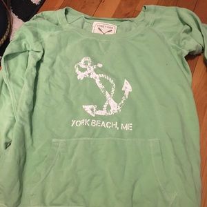 Green crew neck - York Beach, Maine